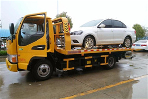 广安区附近拖车救援24小时服务热线