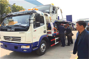 广安区汽车道路救援拖车价格